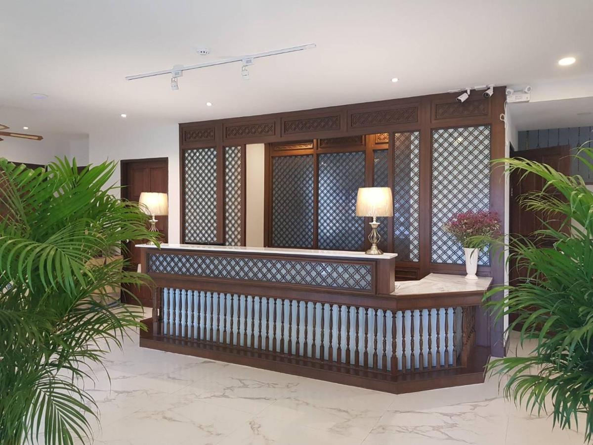 Hotel Rosy チエンマイ エクステリア 写真