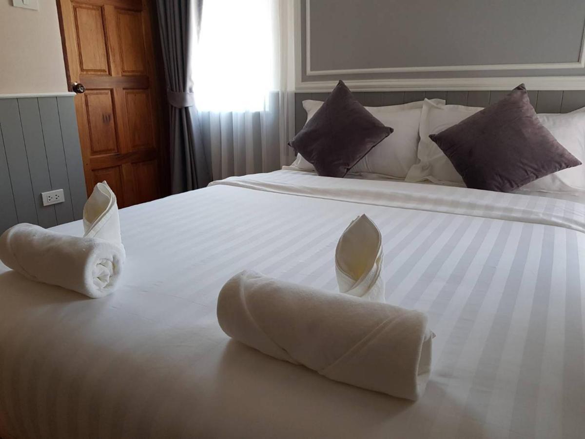 Hotel Rosy チエンマイ エクステリア 写真